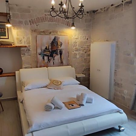 Studios Kadena Trogir - 18Th Century Stone House 외부 사진