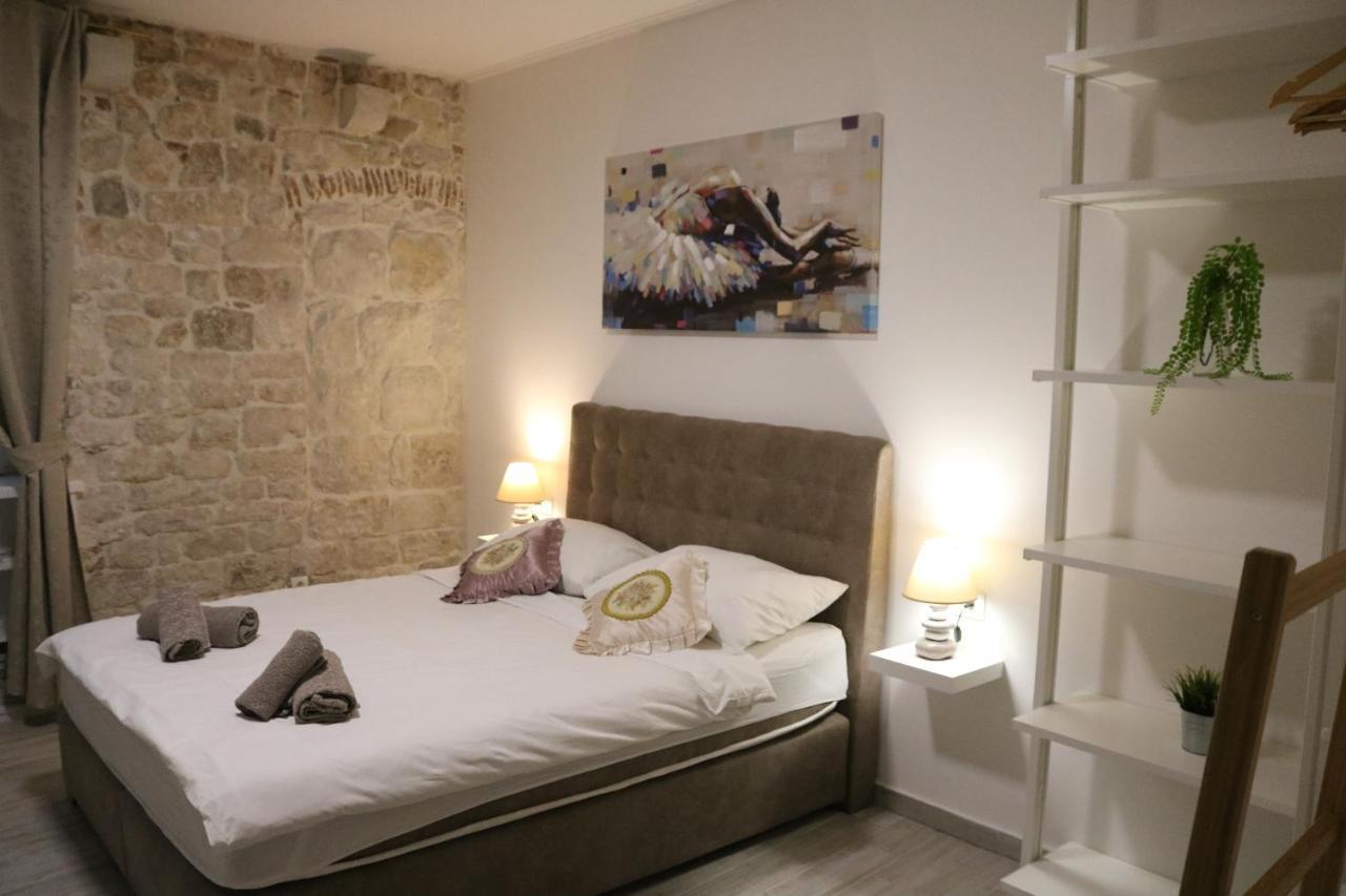 Studios Kadena Trogir - 18Th Century Stone House 외부 사진
