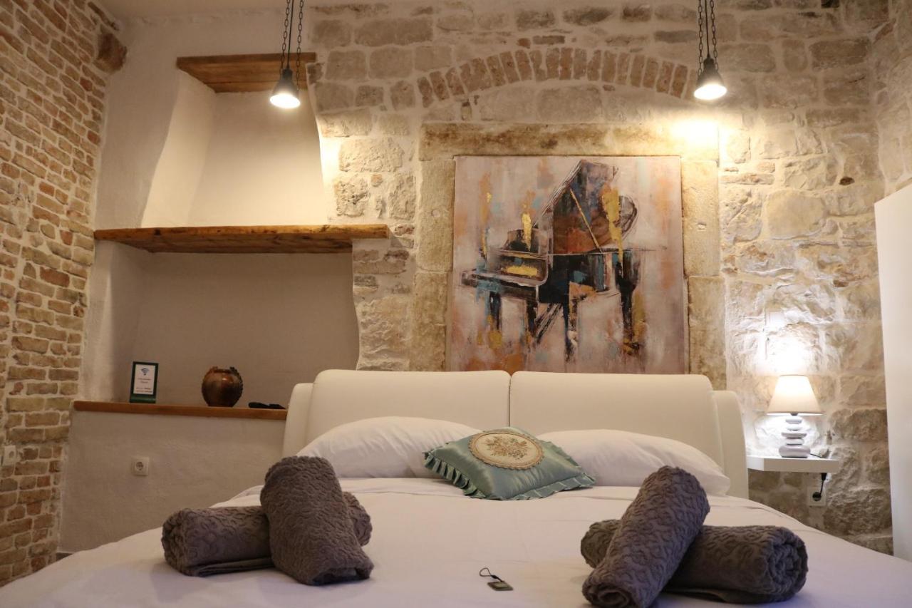 Studios Kadena Trogir - 18Th Century Stone House 외부 사진