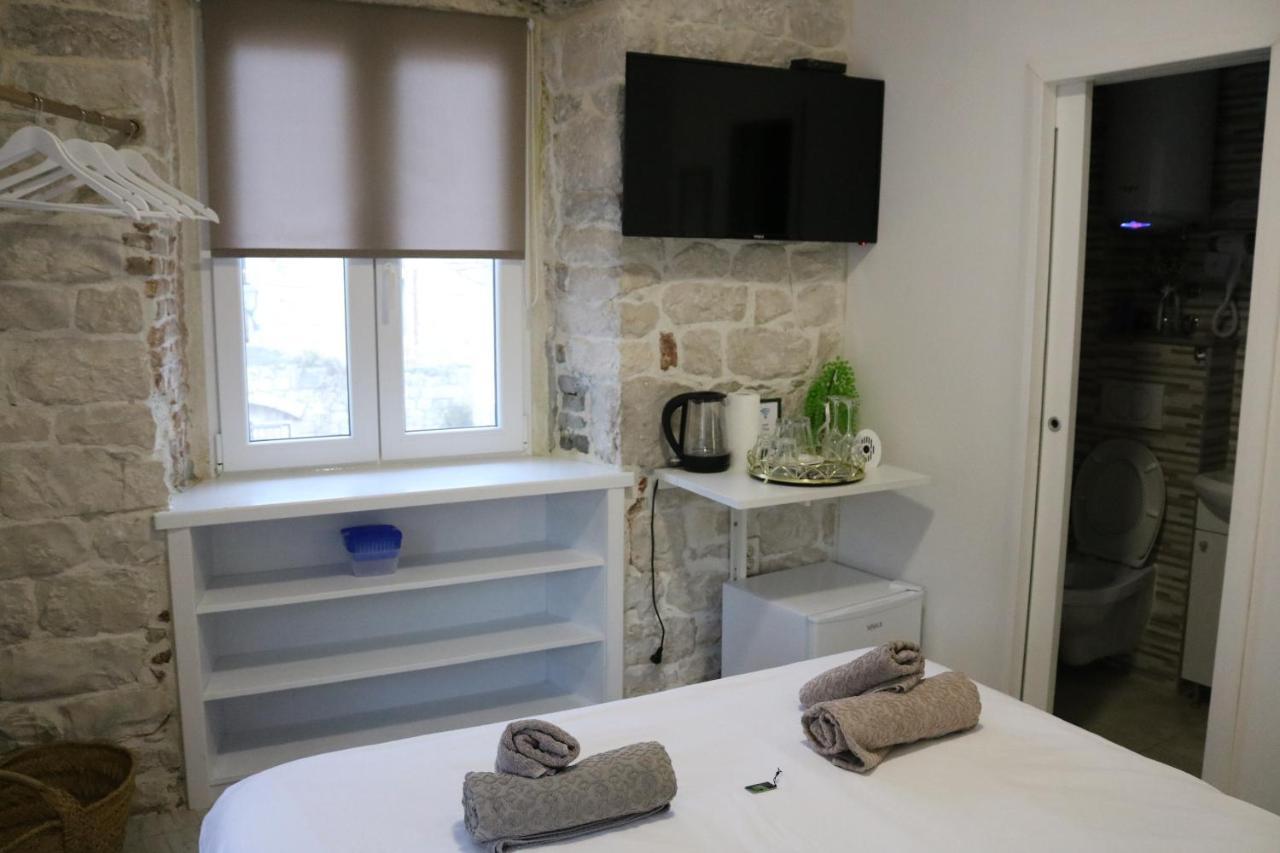 Studios Kadena Trogir - 18Th Century Stone House 외부 사진