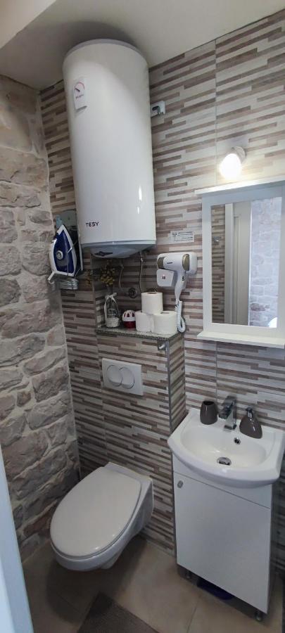 Studios Kadena Trogir - 18Th Century Stone House 외부 사진