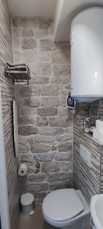Studios Kadena Trogir - 18Th Century Stone House 외부 사진