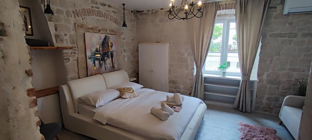 Studios Kadena Trogir - 18Th Century Stone House 외부 사진