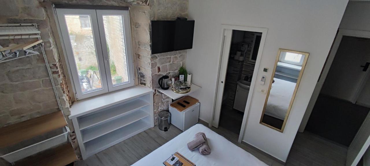 Studios Kadena Trogir - 18Th Century Stone House 외부 사진