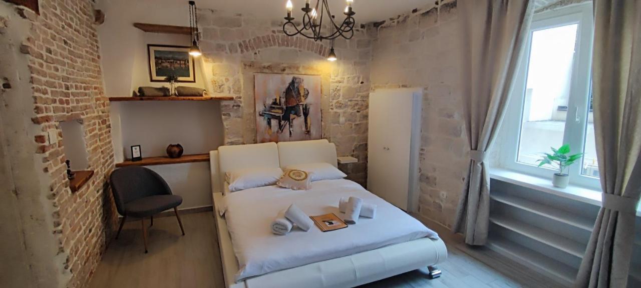 Studios Kadena Trogir - 18Th Century Stone House 외부 사진