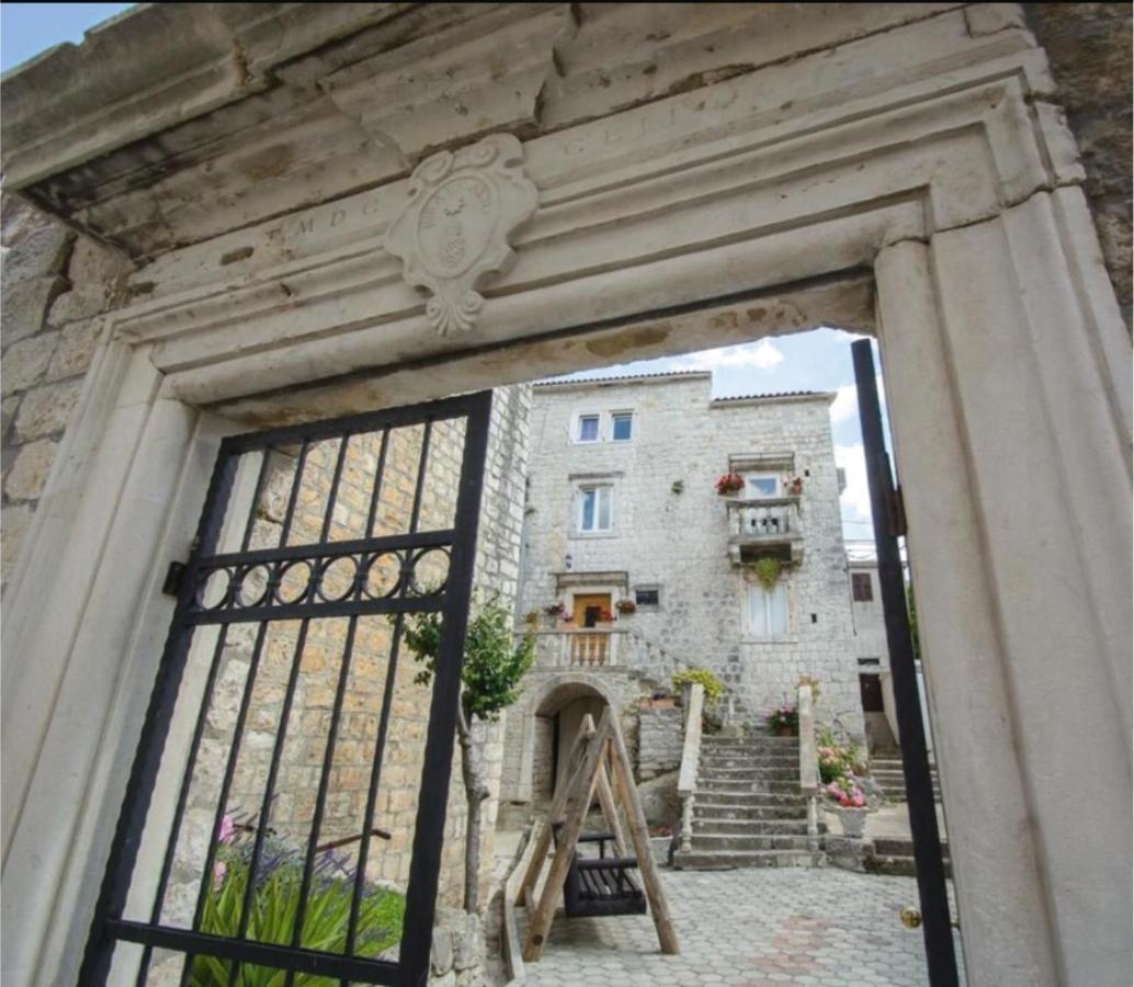 Studios Kadena Trogir - 18Th Century Stone House 외부 사진